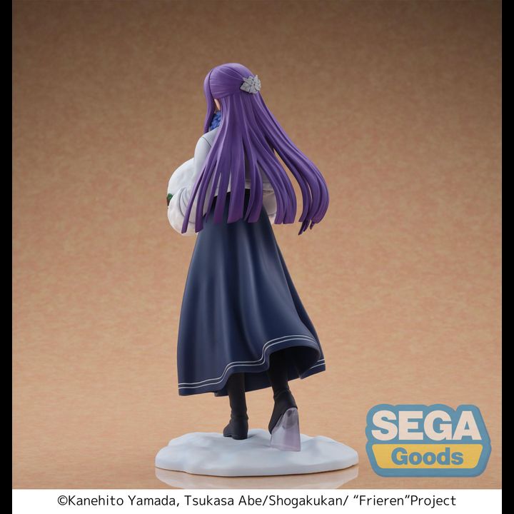 XStellar Figure Fern - Snow Play / Yuki Asobi Ver. Sousou no Frieren (19cm) 3